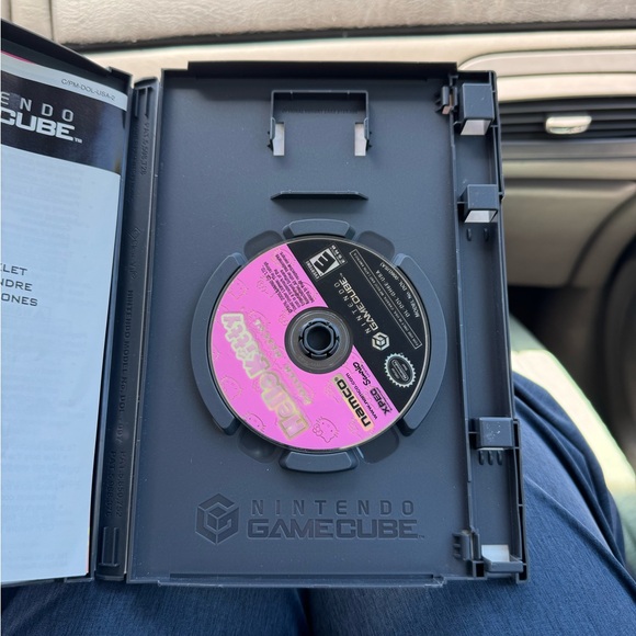 Nintendo GameCube Hello Kitty Roller Rescue - Pink and White - Picture 3 of 4